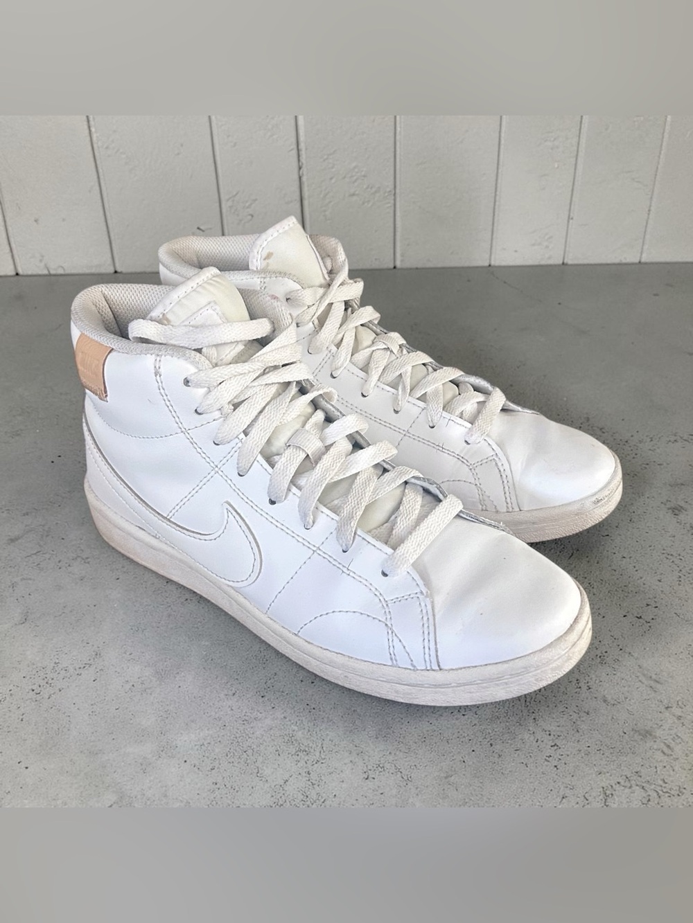 Nike Blazer Mid 77 Women’s CZ1055 100 White Sail Peach Shoes Size 8